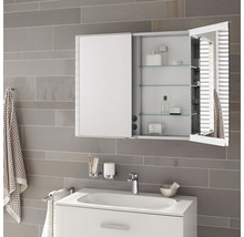 Modernes Badezimmer mit Spiegelschrank, Waschbecken und Armaturen