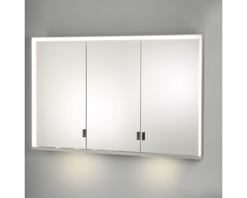 Badezimmerschrank mit Spiegelfront und Beleuchtung