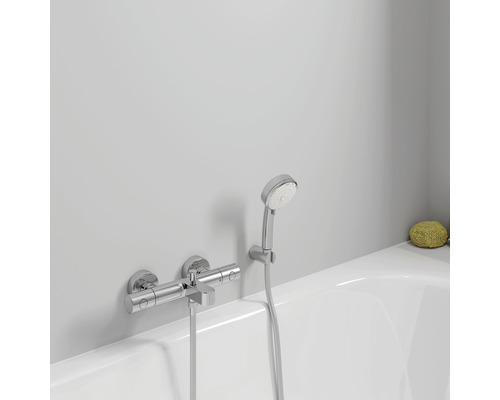 Aufputz-Brausearmatur mit Handbrause am Badewannenrand