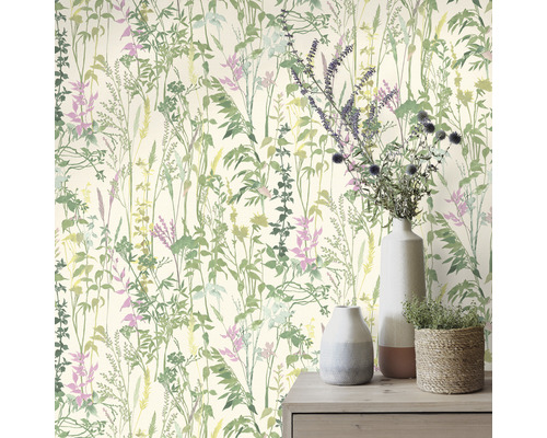 Tapete mit Pflanzenmuster im Interieur