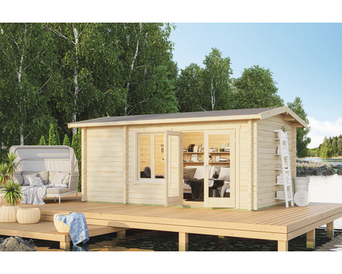 Gartenhaus aus Holz mit Terrasse am See