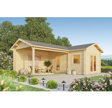 Holzgartenhaus mit überdachter Terrasse und Garten