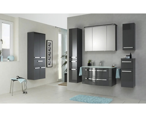 Modernes Badezimmer mit grauen Badmöbeln und Spiegelschrank