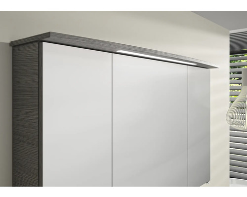 Schrank mit Beleuchtung und Holzdekor