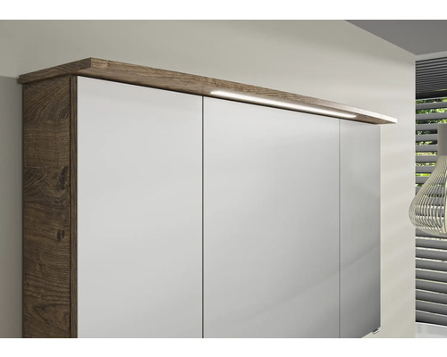 Detailansicht eines Schranks mit Beleuchtung