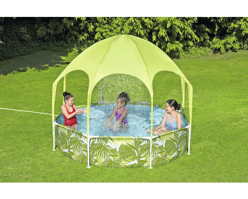 Garten Szene mit Pool mit Überdachung und spielenden Kindern