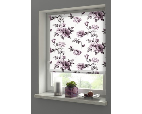 Fenster mit floral gemustertem Rollo zur Fensterdekoration und zum Sonnenschutz