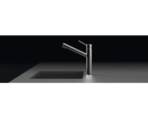 Küchenarmatur aus Metall mit Einbauspüle