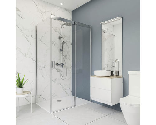 Modernes Badezimmer mit Duschkabine, Waschtisch und Toilette