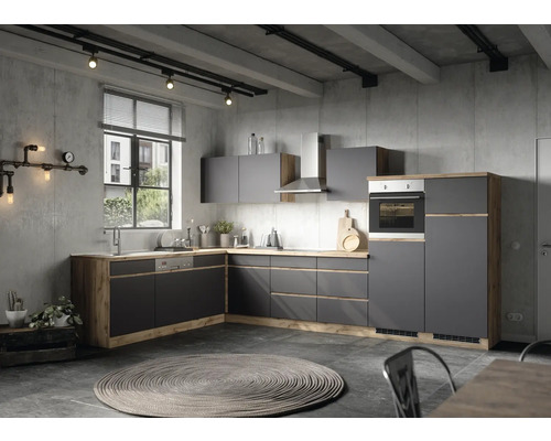 Moderne Küche mit grauen Schränken und Holzakzenten in einem Loft-Stil Raum.