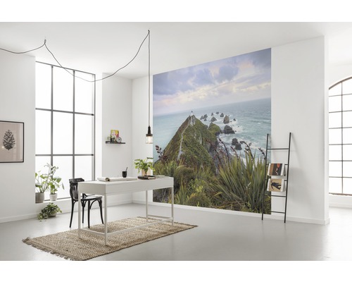 Büro mit Fototapete einer Küstenlandschaft mit Leuchtturm