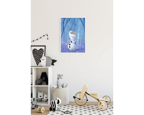 Kinderzimmer mit einem Poster von Olaf dem Schneemann an der Wand.