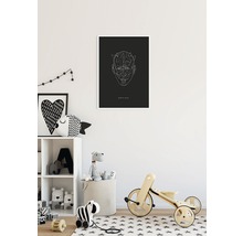 Kinderzimmer mit Wandbild von Darth Maul, Spielzeug und einem Dreirad