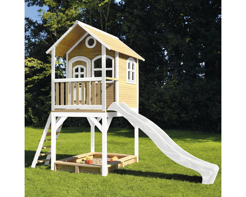 Spielhaus aus Holz mit Rutsche und Sandkasten für den Garten