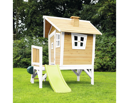 Spielhaus aus Holz mit Rutsche für den Garten