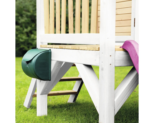 Grüner Briefkasten am Spielturm