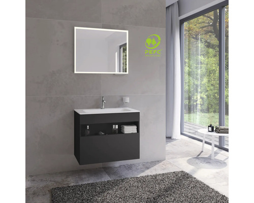 Badezimmer mit Waschbeckenunterschrank, Spiegel und PEFC Siegel