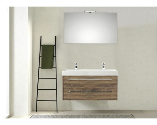 Badezimmer mit Waschtischunterschrank mit zwei Schubladen, Doppelwaschbecken und Spiegel