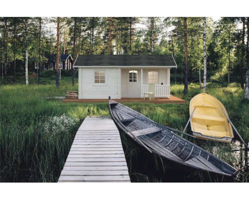 Holzgartenhaus mit Boot am See