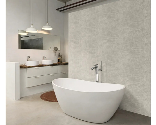 Modernes Badezimmer mit freistehender Badewanne, Waschtisch mit zwei Waschbecken und großflächiger Tapete