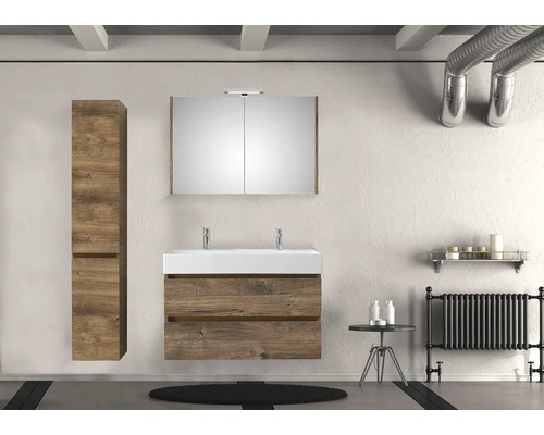 Modernes Badezimmer mit Waschtisch, Spiegelschrank und Hochschrank im Holzdekor