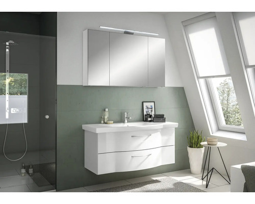 Badmöbel-Set Pelipal Sunline 114 BxHxT 122 x 200 x 51,5 cm Frontfarbe weiß hochglanz Badmöbelset 3-teilig mit Waschtisch Keramik weiß und Waschtischunterschrank Spiegelschrank mit LED-Beleuchtung