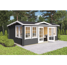 Gartenhaus mit Fenstern und Doppeltür auf einer Terrasse