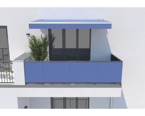 Balkon mit Sichtschutz und Markise