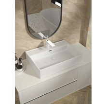Modernes Badezimmer mit Aufsatzwaschbecken, Armatur, Spiegel und Unterschrank