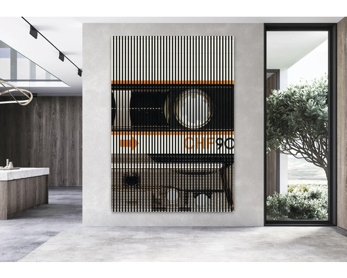 Geräumiges Zimmer mit Wandbild einer Kompaktkassette