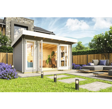 Garten Szene mit Holz Gartenhaus mit geöffneten Türen und Terrasse mit Gartenmöbeln