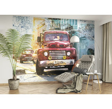 Fototapete mit rotem Oldtimer-Truck im Vintage-Stil