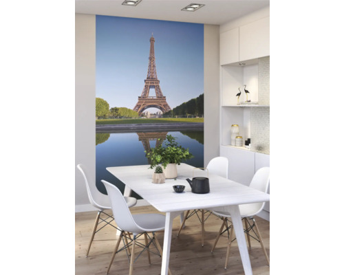 Esszimmer mit Fototapete der Eiffel Turm Szene
