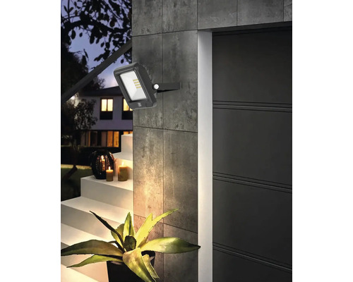 LED-Außenstrahler zur Beleuchtung von Haus und Garten