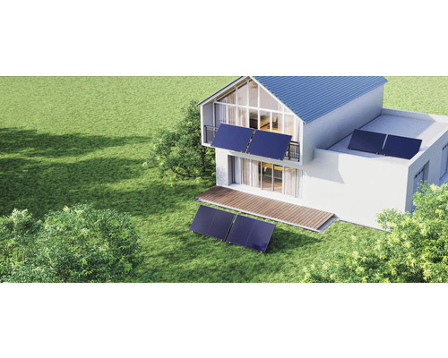 Haus mit Solarmodulen auf dem Dach, dem Balkon und im Garten