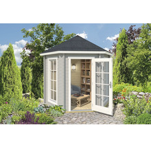 Gartenhaus mit Fenster und geöffneter Doppeltür im Garten