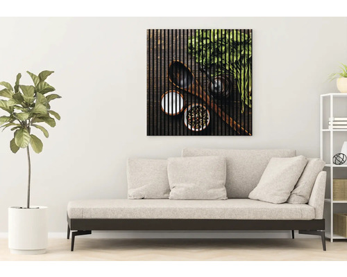 Dekoratives Wandbild mit Küchenmotiven über einer Couch