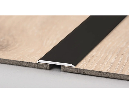 Bodenprofil zur Abdeckung einer Dehnungsfuge zwischen zwei Bodenbelägen