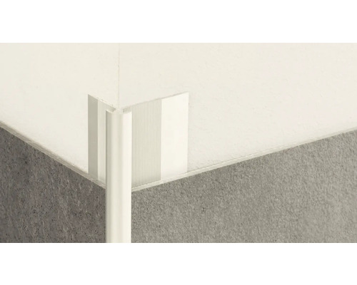 Eckprofil für Fliesen an einer Wand