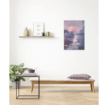 Raumdekoration mit einem gerahmten Kunstdruck mit Wolkenmotiv an der Wand