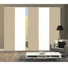 Raumansicht mit Schiebegardinen zur Fensterdekoration und Raumgestaltung