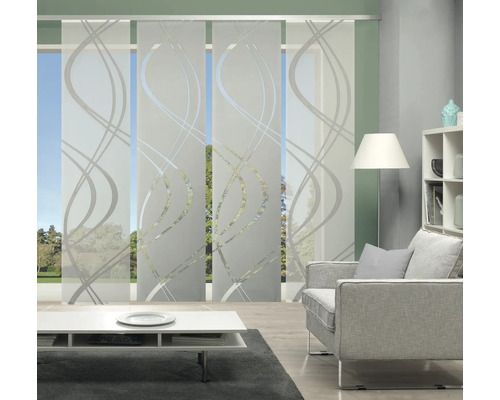 Wohnzimmer mit Schiebegardinen mit Wellenmuster