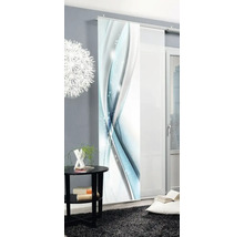 Dekoratives Schiebegardinenpaneel mit abstraktem Design in einem Wohnraum.