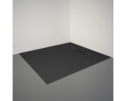 Eckdusche mit flacher Duschwanne und linearem Ablauf