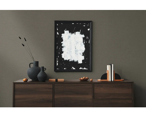 Dekorative Szene mit Kommode, Gemälde, Vasen und Buchstützen