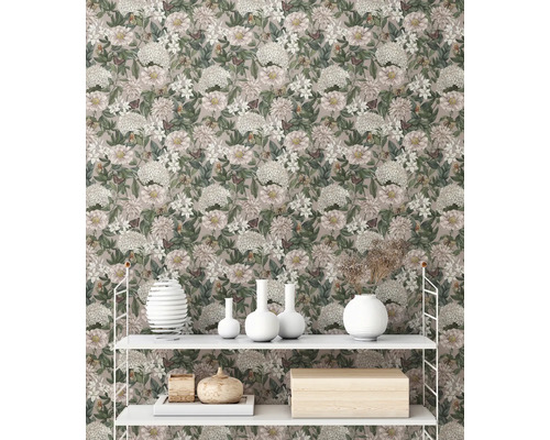 Tapete mit Blumenmuster als Wanddekoration