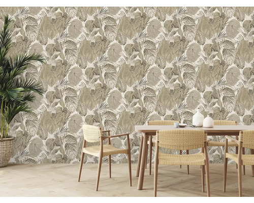 Esszimmer mit Esstisch und Tapete mit Pflanzenmuster