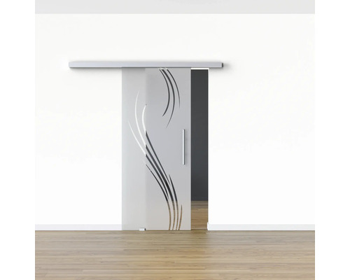 Schiebetür aus Glas mit Muster vor einer Wand