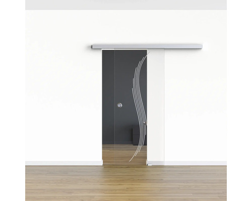Glasschiebetür mit Wellendesign vor einer Wand