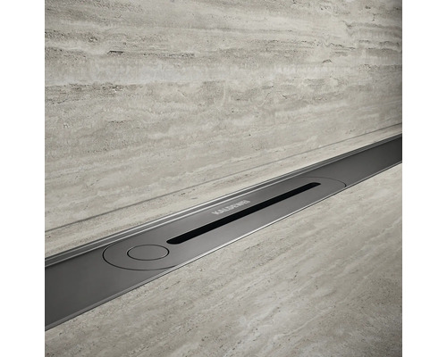 Kaldewei Logo auf Duschrinne im Badezimmer